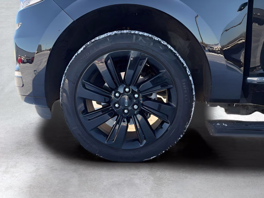 2024 Black Lincoln Navigator Reserve 4X4 SUV