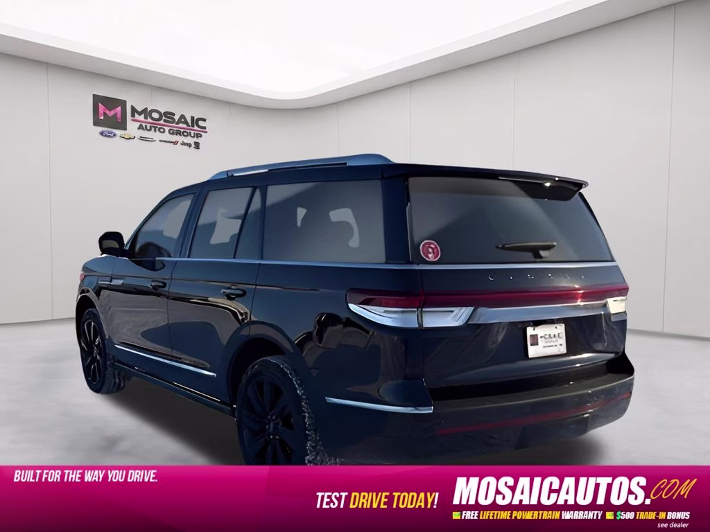 2024 Black Lincoln Navigator Reserve 4X4 SUV