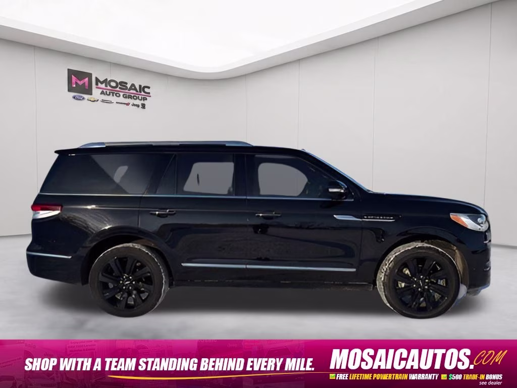 2024 Black Lincoln Navigator Reserve 4X4 SUV