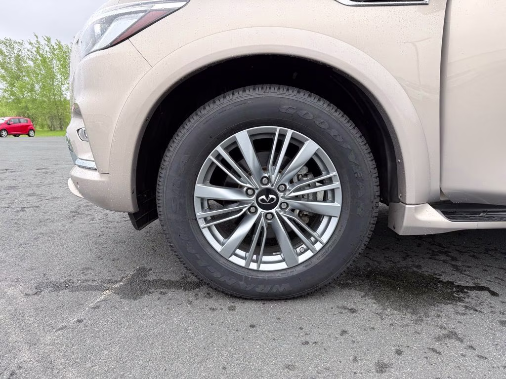 2023 Champagne Quartz INFINITI QX80 LUXE 4X4 SUV