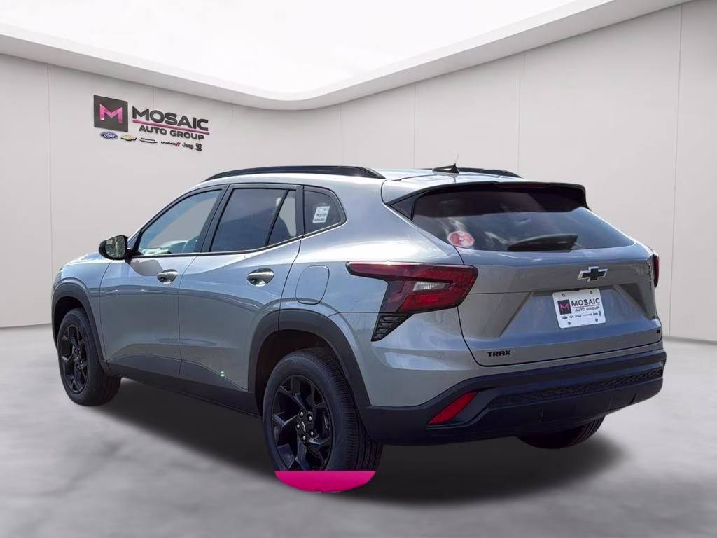 2026 Sterling Gray Metallic Chevrolet Trax LT FWD SUV