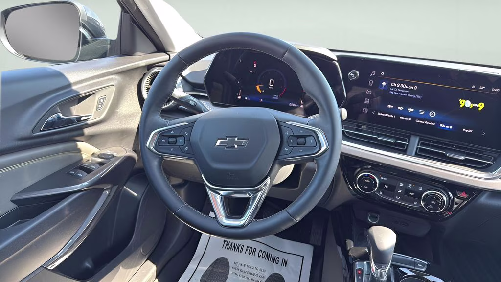 2025 Mosaic Black Metallic Chevrolet Trax ACTIV FWD SUV