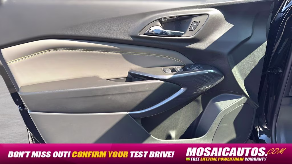 2025 Mosaic Black Metallic Chevrolet Trax ACTIV FWD SUV