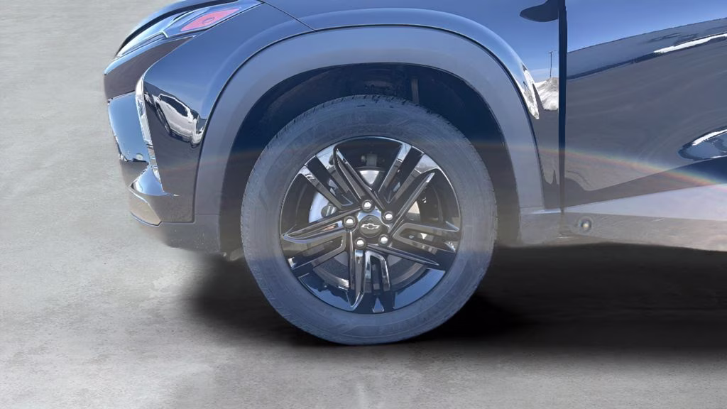 2025 Mosaic Black Metallic Chevrolet Trax ACTIV FWD SUV