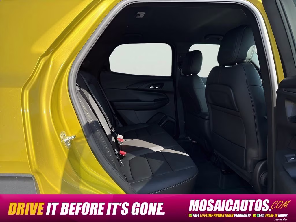 2025 Nitro Yellow Metallic Chevrolet Trailblazer ACTIV AWD SUV