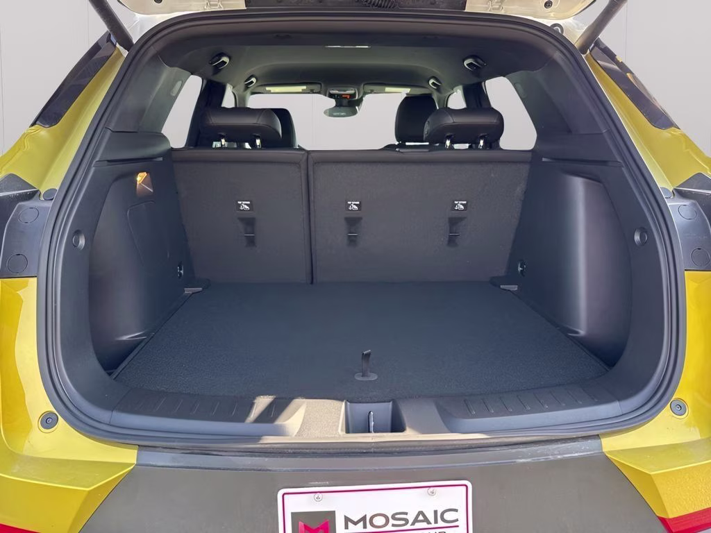 2025 Nitro Yellow Metallic Chevrolet Trailblazer ACTIV AWD SUV