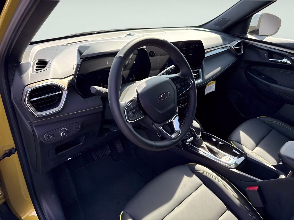 2025 Nitro Yellow Metallic Chevrolet Trailblazer ACTIV AWD SUV