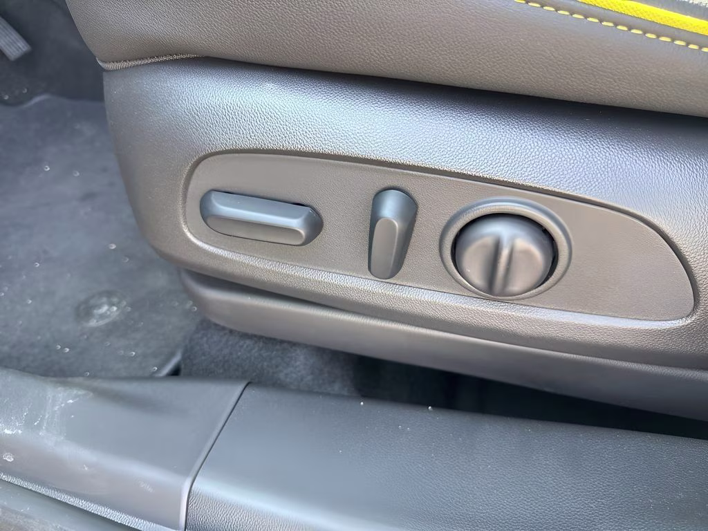 2025 Nitro Yellow Metallic Chevrolet Trailblazer ACTIV AWD SUV