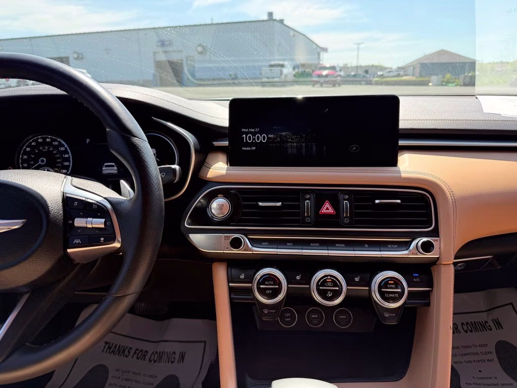 2022 Uyuni White Genesis G70 3.3T AWD Sedan