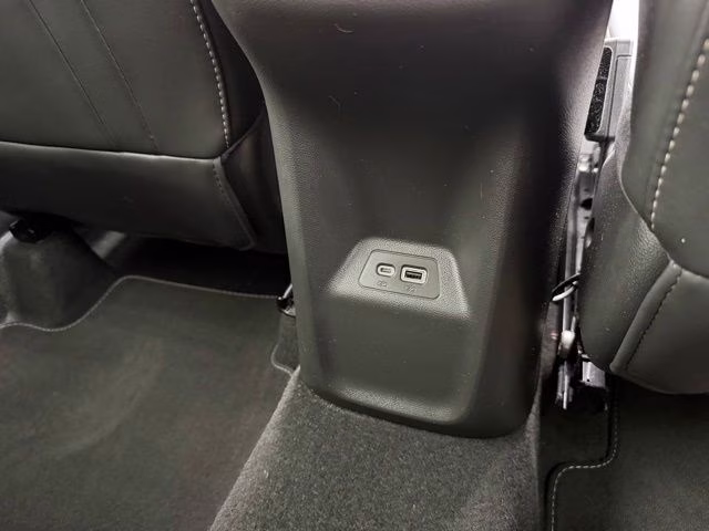 2022 Summit White Buick Envision Preferred FWD SUV