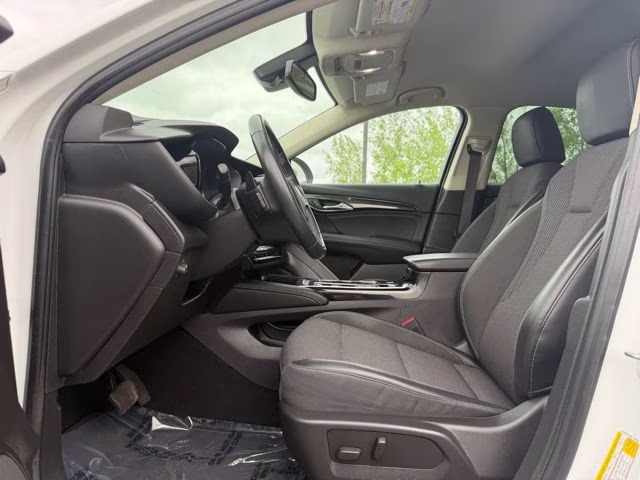 2022 Summit White Buick Envision Preferred FWD SUV