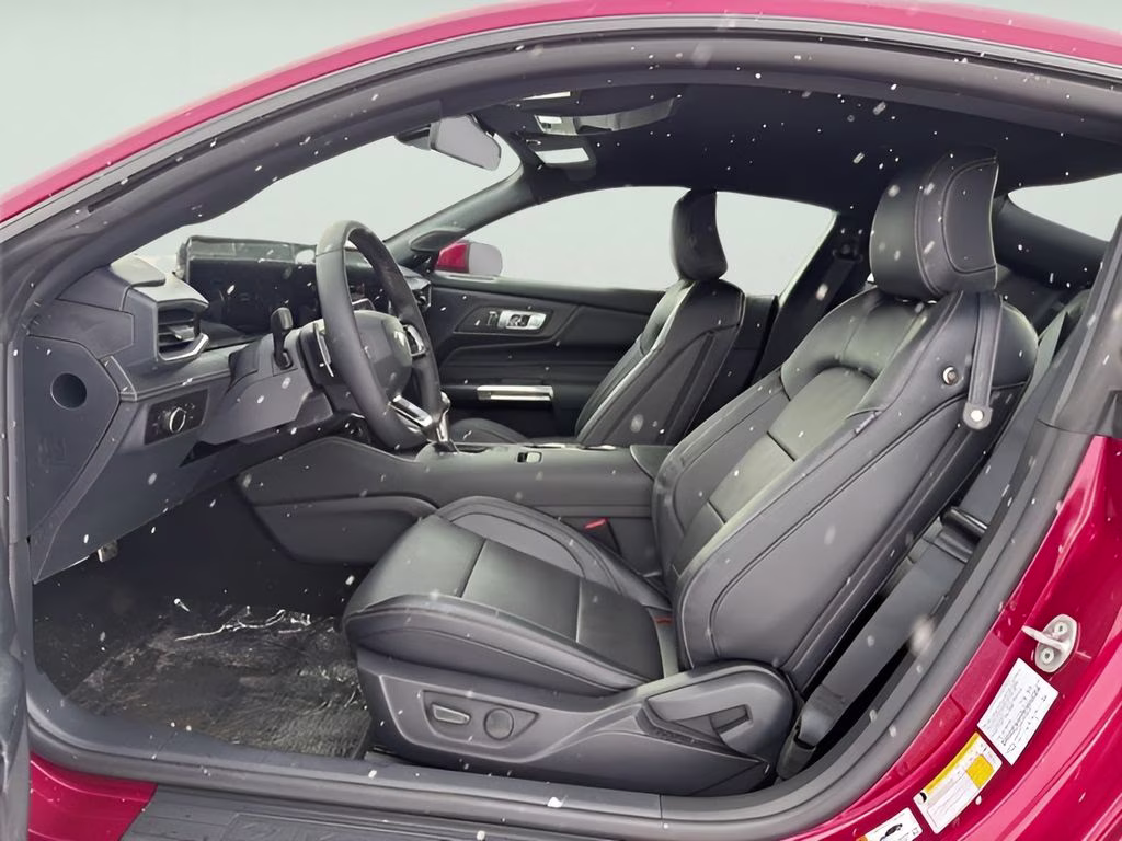 2026 Molten Magenta Metallic Tinted Clearcoat Ford Mustang GT Premium RWD Coupe