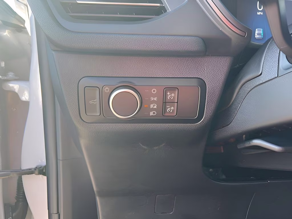 2026 Space Silver Metallic Ford Escape Active AWD SUV