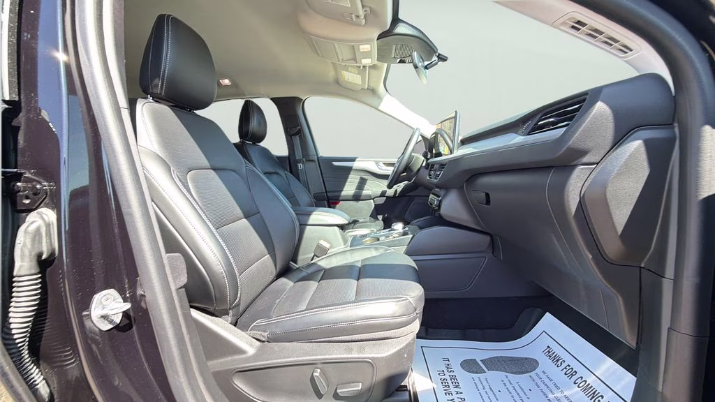 2023 Black Metallic Ford Escape Platinum AWD SUV