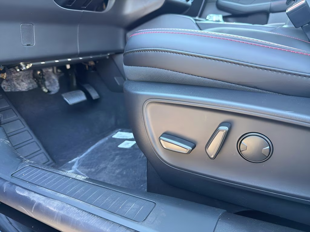 2026 Agate Black Metallic Ford Escape ST-Line AWD SUV