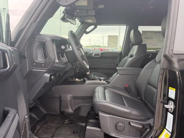 2026 Shadow Black Ford Bronco Badlands 4X4 SUV