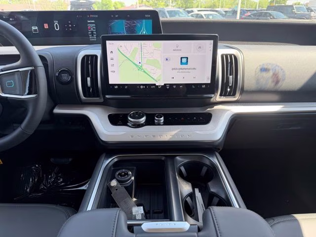 2026 Glacier Gray Metallic Tri-Coat Ford Expedition Max Active 4X4 SUV