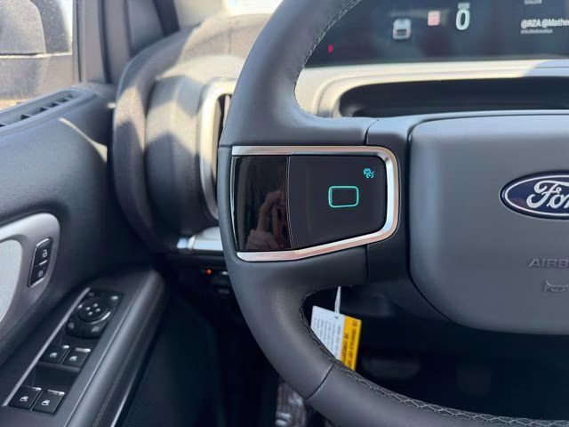 2026 Glacier Gray Metallic Tri-Coat Ford Expedition Max Active 4X4 SUV