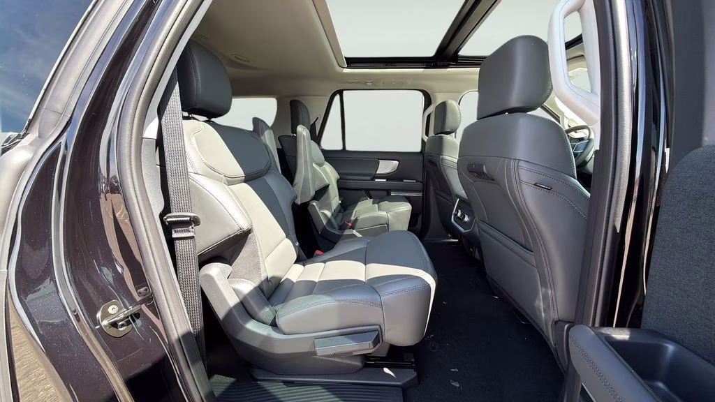 2026 Agate Black Metallic Ford Expedition Max Active 4X4 SUV