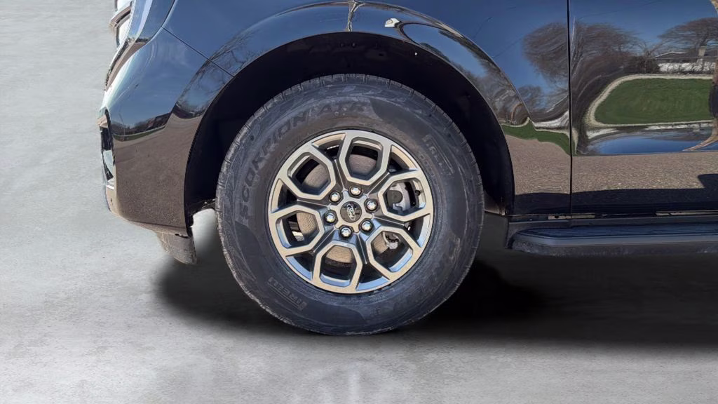2026 Agate Black Metallic Ford Expedition Max Active 4X4 SUV