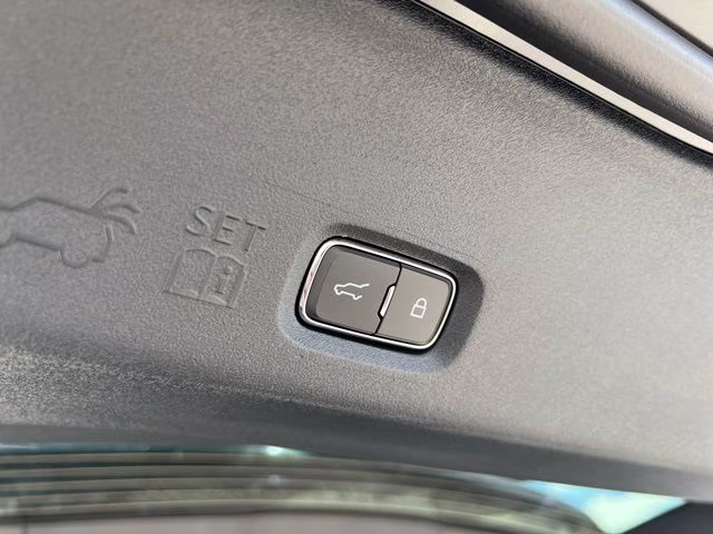 2026 Dark Matter Gray Metallic Ford Expedition Max Platinum 4X4 SUV
