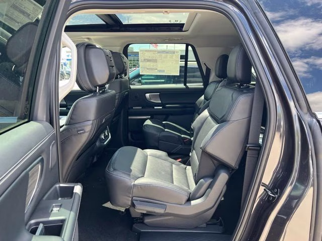 2026 Dark Matter Gray Metallic Ford Expedition Max Platinum 4X4 SUV