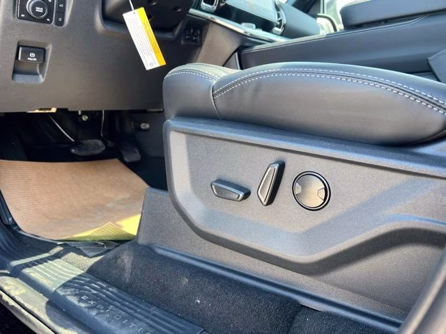 2026 Agate Black Metallic Ford Expedition Max Platinum 4X4 SUV