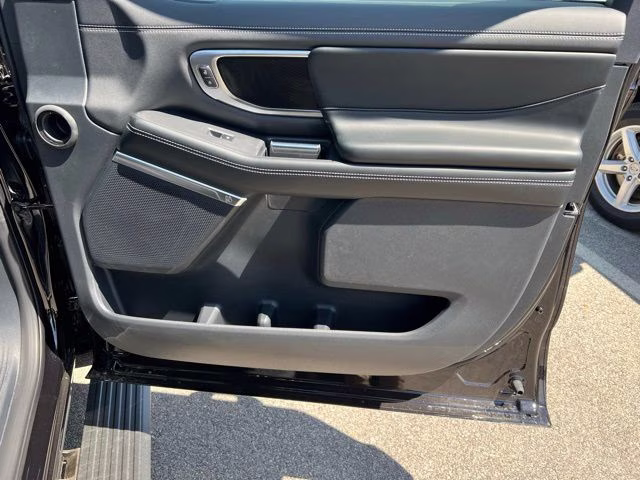 2026 Agate Black Metallic Ford Expedition Max Platinum 4X4 SUV