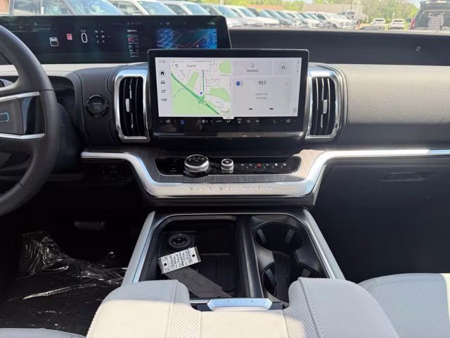 2026 Space Silver Metallic Ford Expedition Max Platinum 4X4 SUV