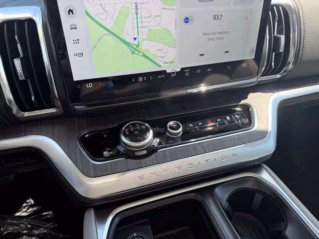 2026 Space Silver Metallic Ford Expedition Max Platinum 4X4 SUV