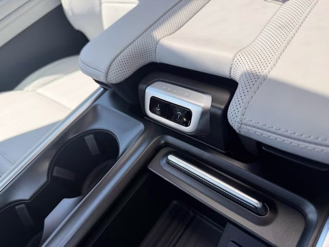 2026 Space Silver Metallic Ford Expedition Max Platinum 4X4 SUV