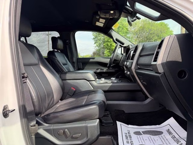 2020 White Metallic Ford Expedition XLT 4X4 SUV