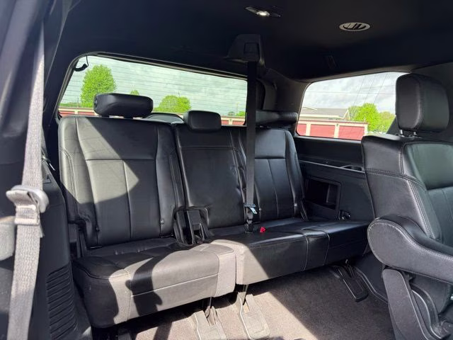 2020 White Metallic Ford Expedition XLT 4X4 SUV