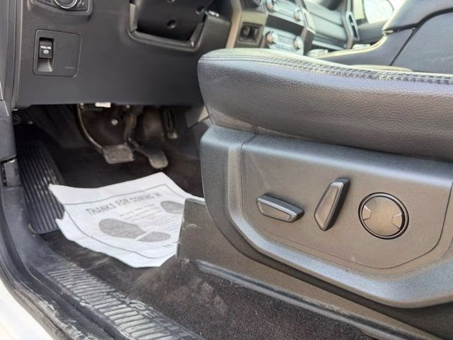 2020 White Metallic Ford Expedition XLT 4X4 SUV