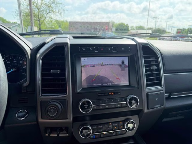 2020 White Metallic Ford Expedition XLT 4X4 SUV