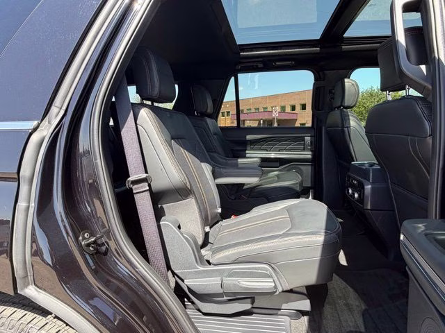 2024 Black Ford Expedition Platinum 4X4 SUV