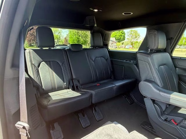 2024 Black Ford Expedition Platinum 4X4 SUV