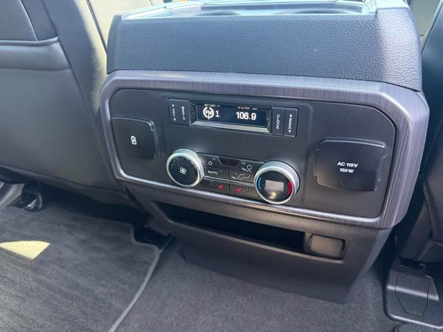 2024 Black Ford Expedition Platinum 4X4 SUV