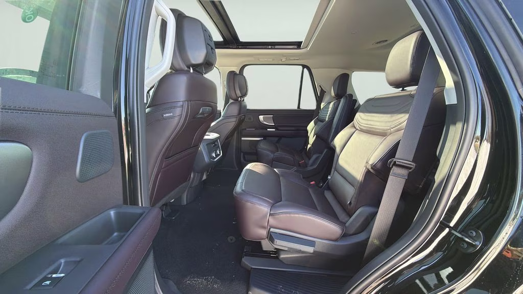 2026 Agate Black Metallic Ford Expedition Platinum 4X4 SUV