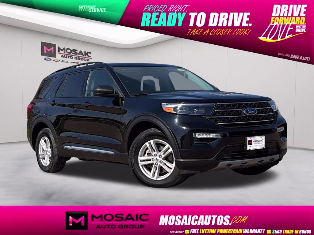 2023 Black Metallic Ford Explorer XLT 4X4 SUV