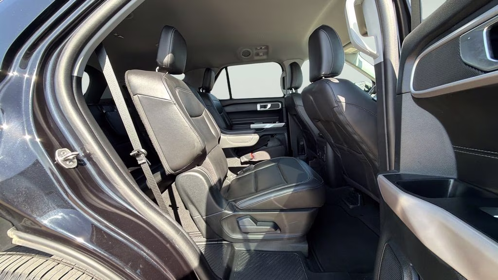 2023 Black Metallic Ford Explorer XLT 4X4 SUV