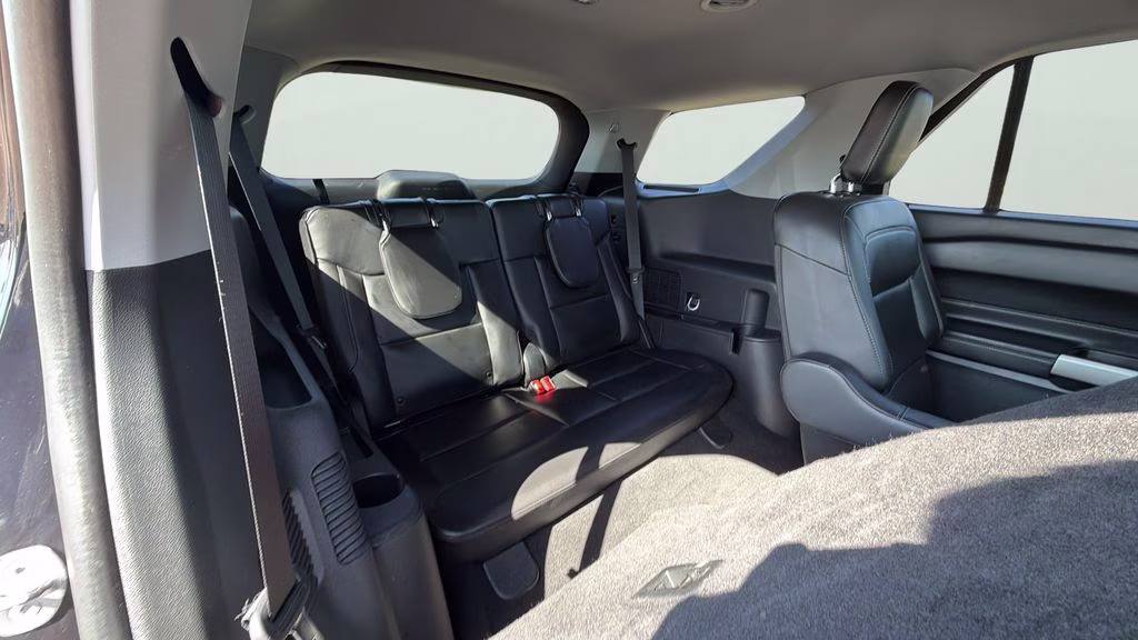 2023 Black Metallic Ford Explorer XLT 4X4 SUV