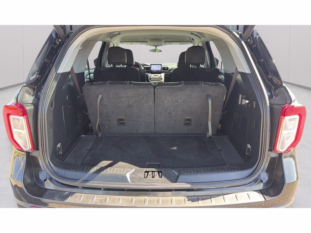 2023 Black Metallic Ford Explorer XLT 4X4 SUV