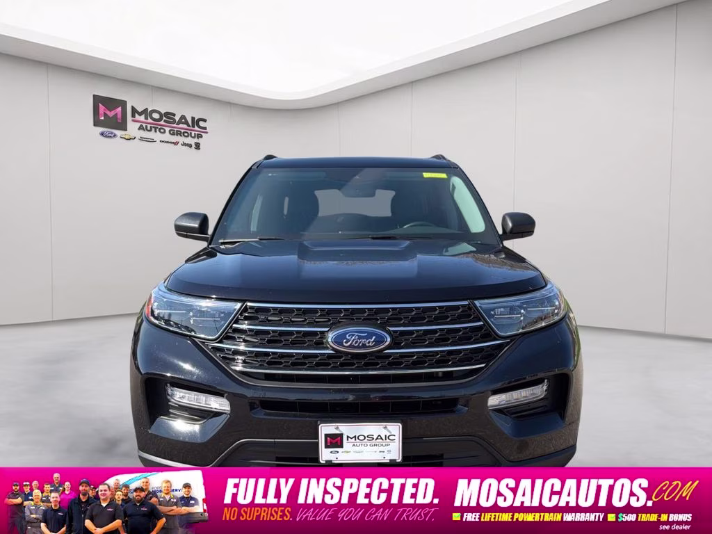 2023 Black Metallic Ford Explorer XLT 4X4 SUV