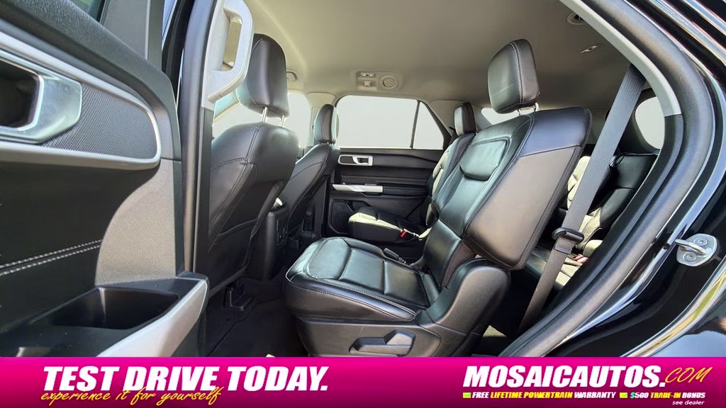 2023 Black Metallic Ford Explorer XLT 4X4 SUV