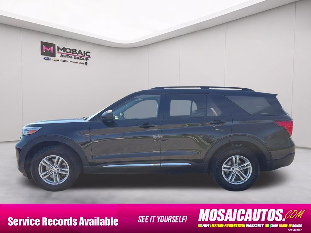 2023 Black Metallic Ford Explorer XLT 4X4 SUV