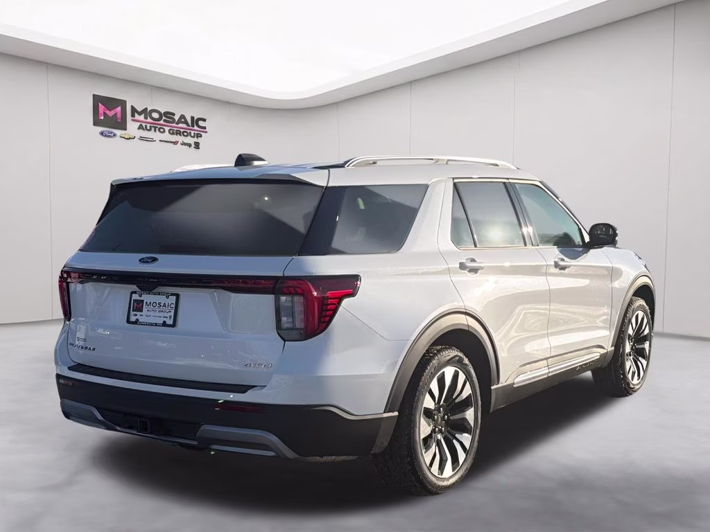 2026 White Metallic Ford Explorer Platinum 4X4 SUV