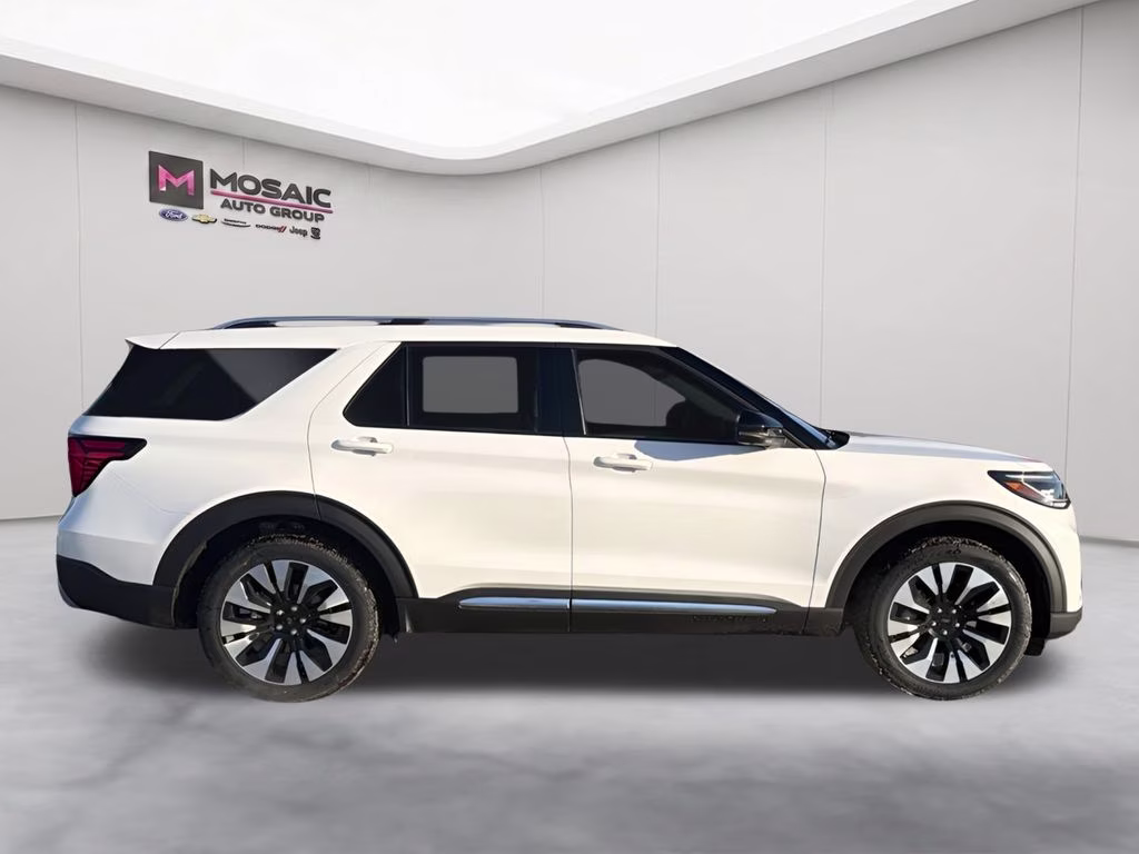 2026 White Metallic Ford Explorer Platinum 4X4 SUV