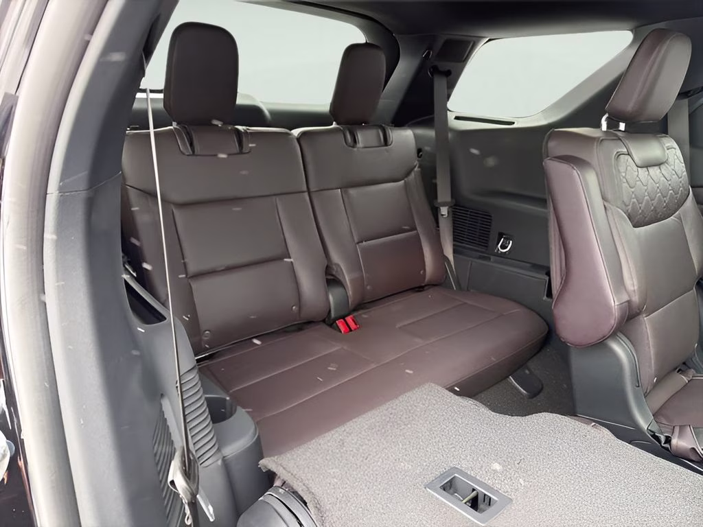 2026 Agate Black Metallic Ford Explorer Platinum 4X4 SUV