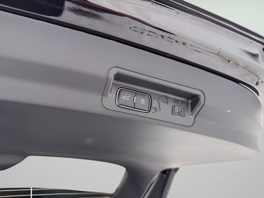 2026 Agate Black Metallic Ford Explorer Platinum 4X4 SUV